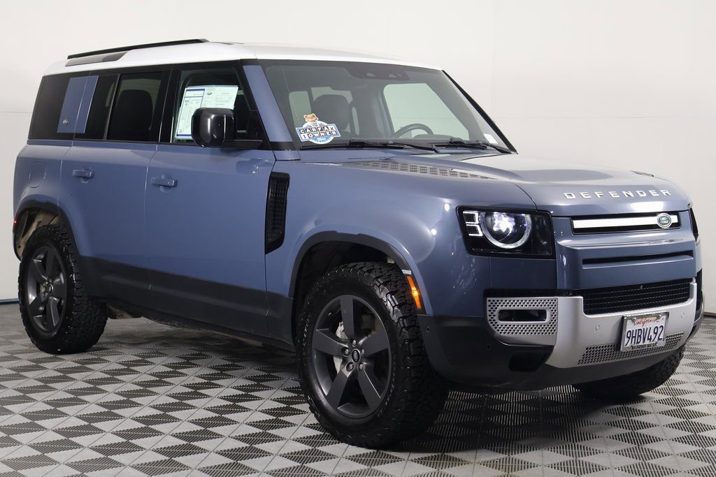 2023 Land Rover Defender 110 SE photo 3