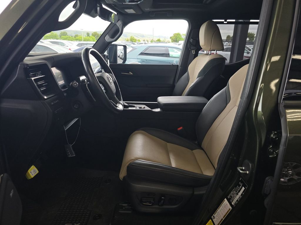 2024 LEXUS GX 550 Overtrail+ photo 2