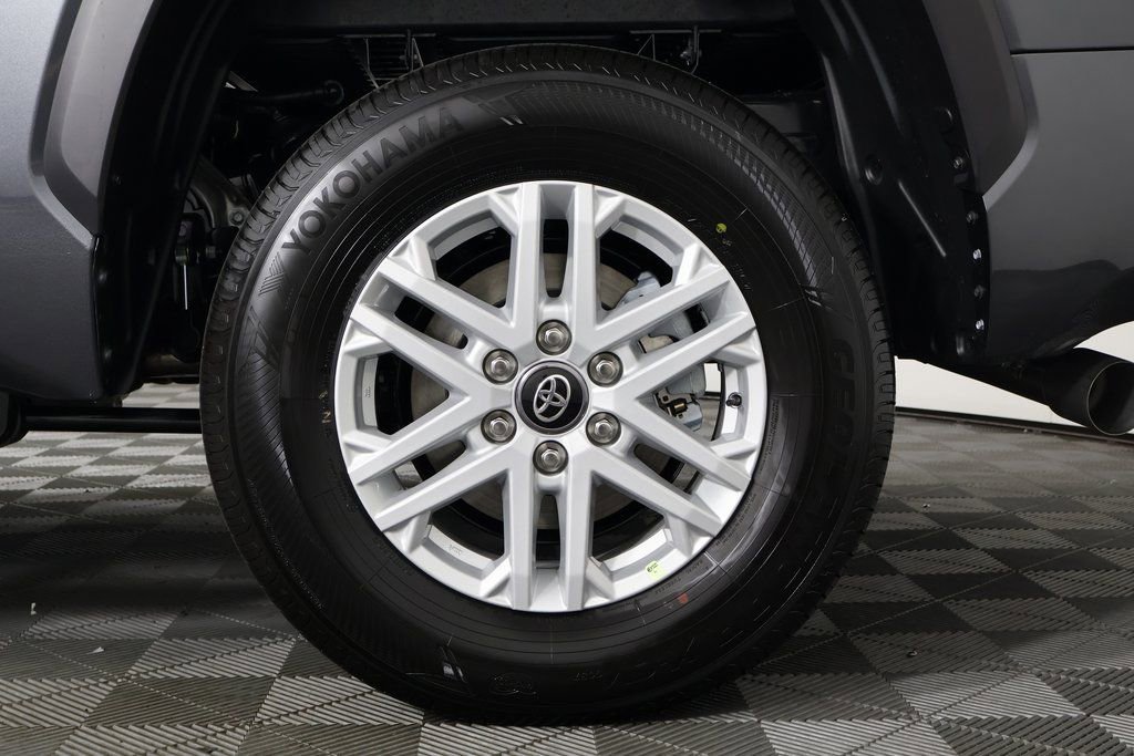 2026 Toyota Tundra SR5 - Photo 10