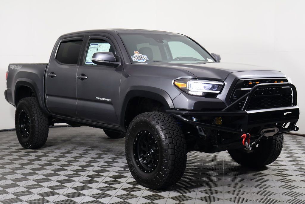 2021 Toyota Tacoma TRD Off-Road V6 photo 3