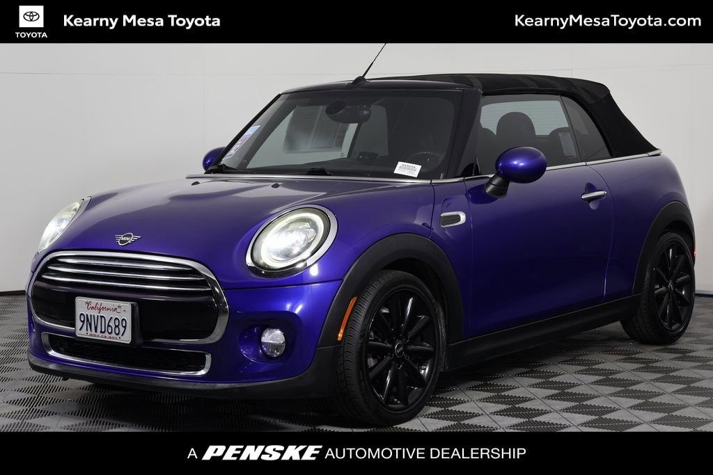 2019 MINI Convertible Base's photo