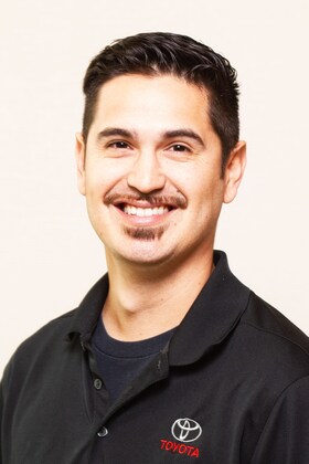 Staff member Kevin Fabela from ID_ff369783f53b