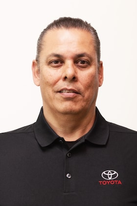 Staff member Ismael Adame from ID_962b51c8dea2