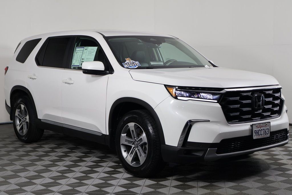 2023 Honda Pilot EX-L 7 Passenger photo 3