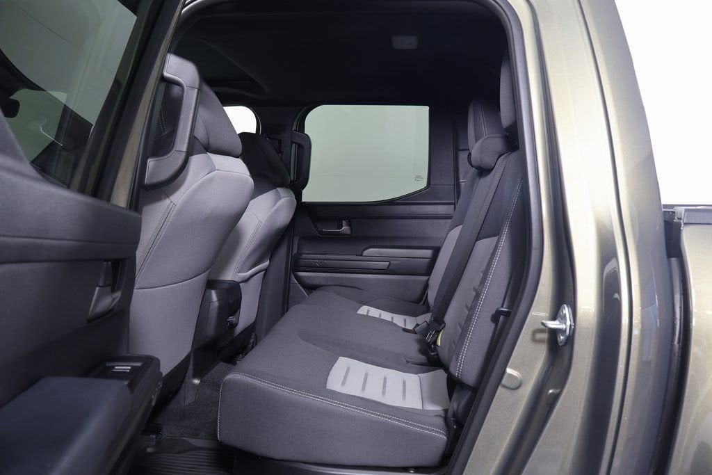 2026 Toyota Tacoma i-FORCE MAX TRD Off-Road photo 6