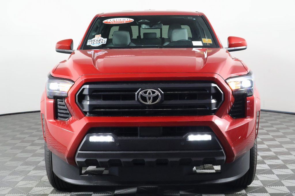 2025 Toyota Tacoma SR5 photo 2