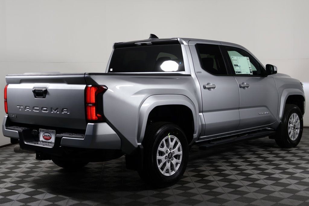 2026 Toyota Tacoma SR5 photo 2