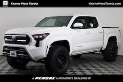 2025 Toyota Tacoma SR5 4X4 DOUBLE CAB