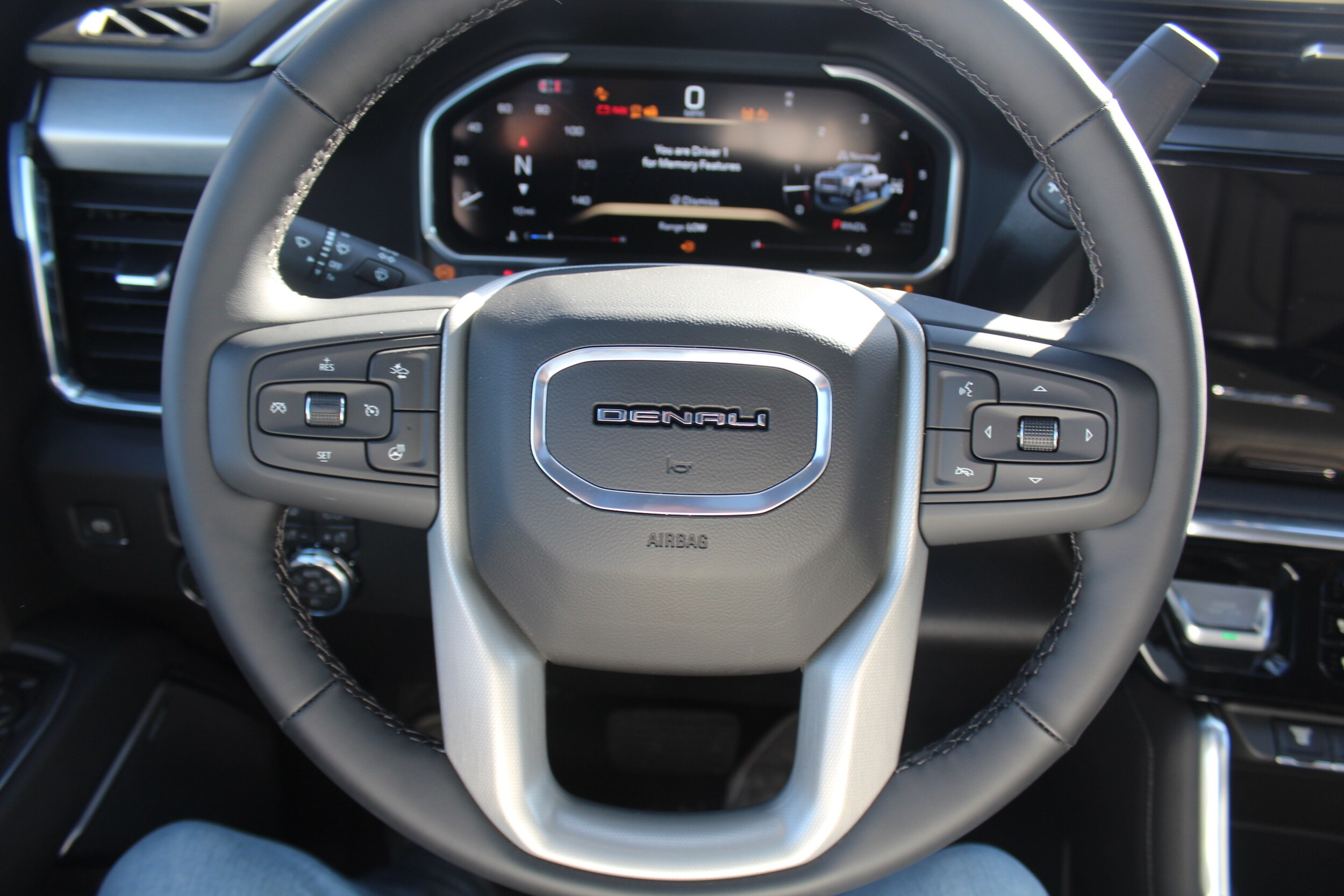 2026 GMC Sierra 2500HD Denali - Photo 9