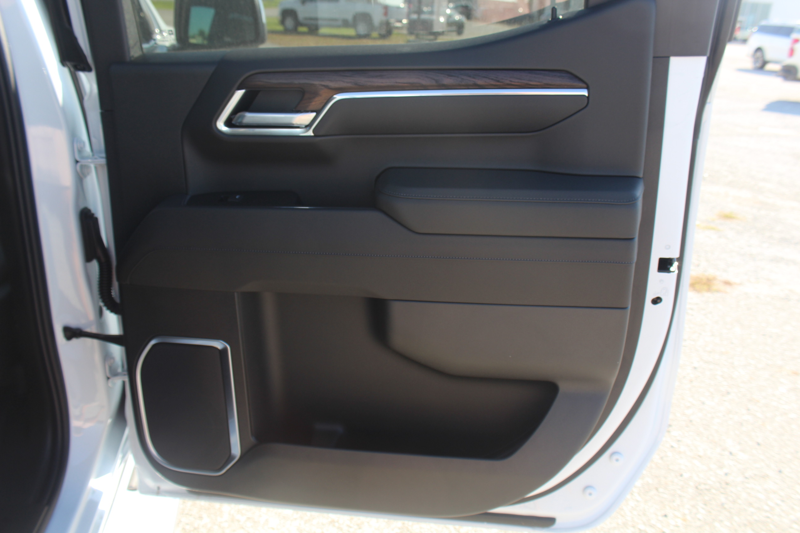 2026 GMC Sierra 1500 SLT - Photo 22