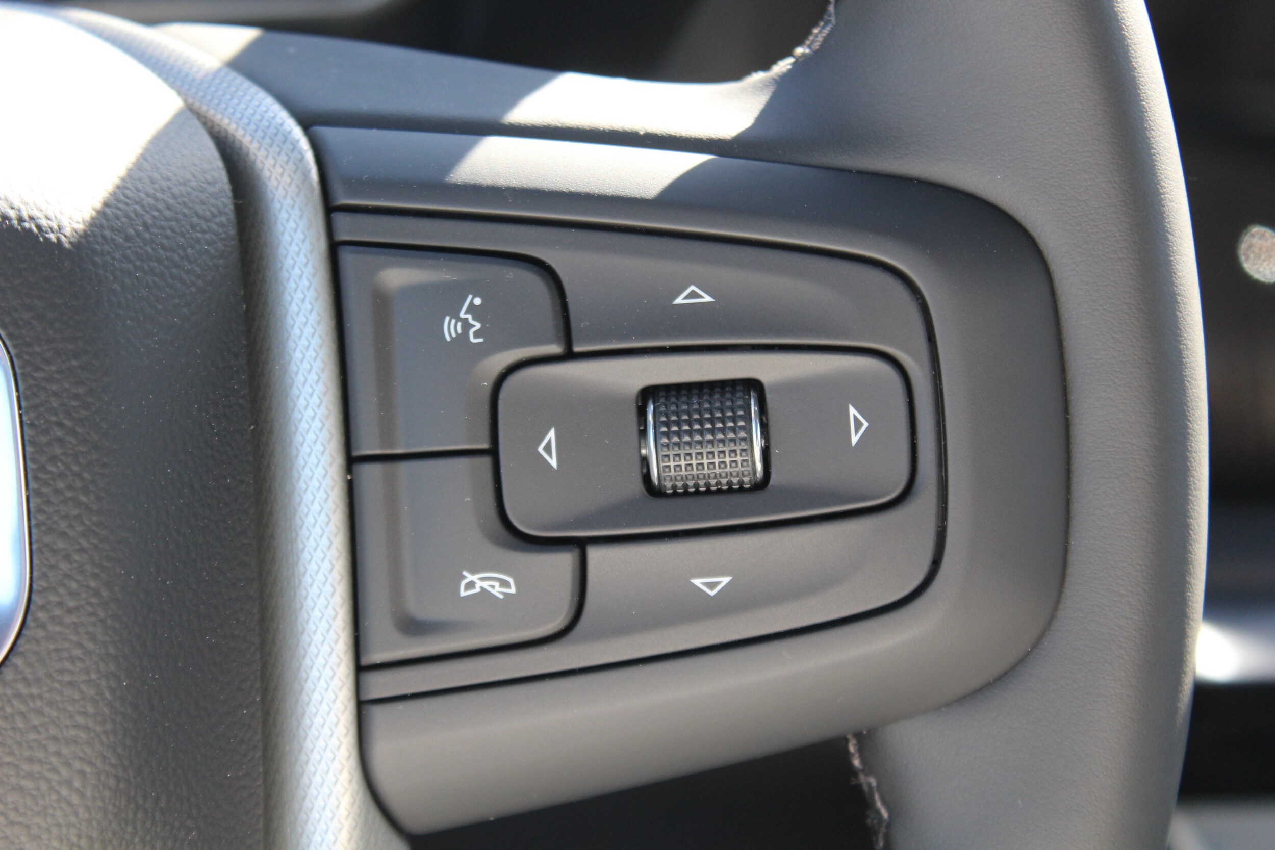 2026 GMC Sierra 2500HD Denali - Photo 11