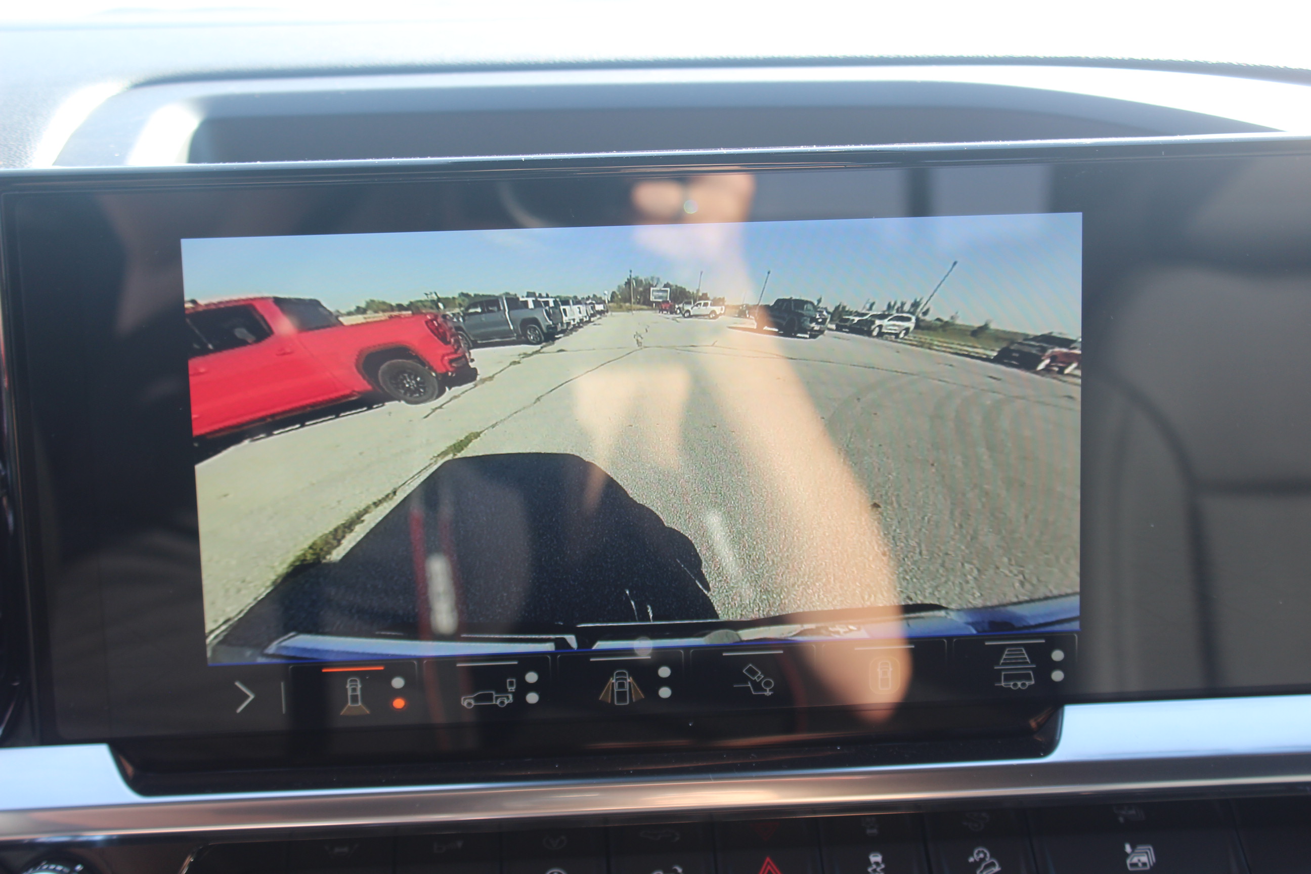 2026 GMC Sierra 1500 SLT - Photo 13
