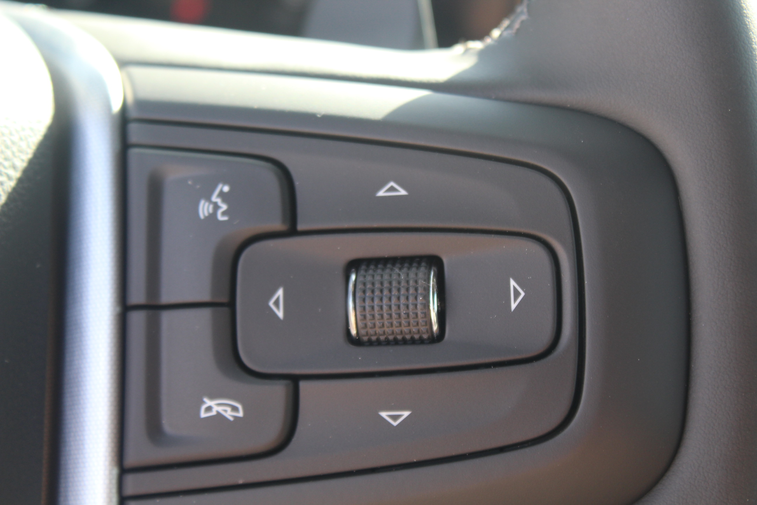 2026 GMC Sierra 1500 SLT - Photo 10