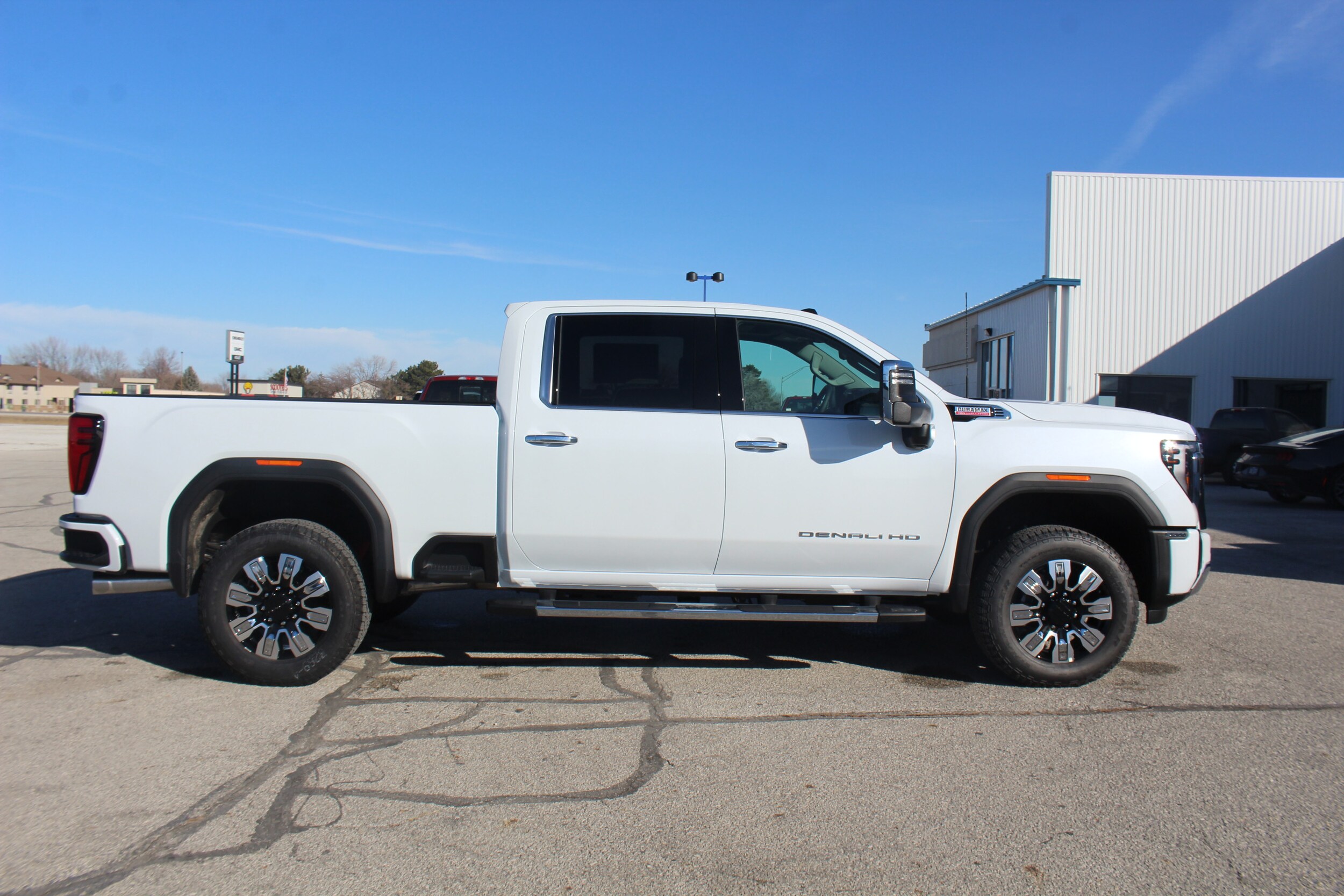 2026 GMC Sierra 2500HD Denali - Photo 6
