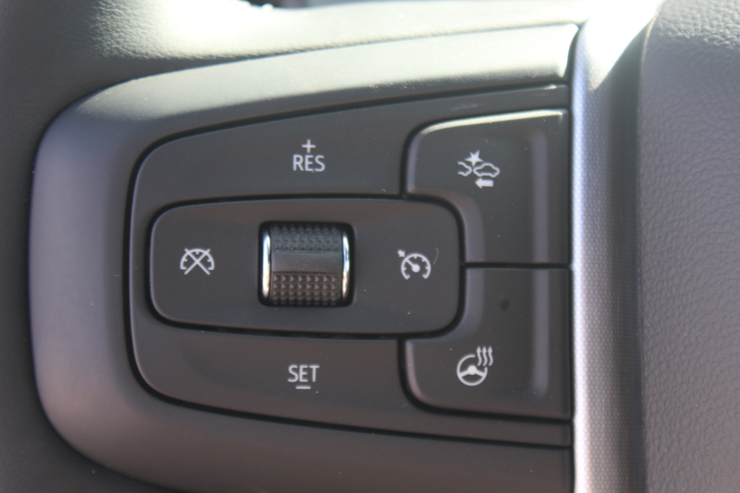 2026 GMC Sierra 1500 SLT - Photo 9