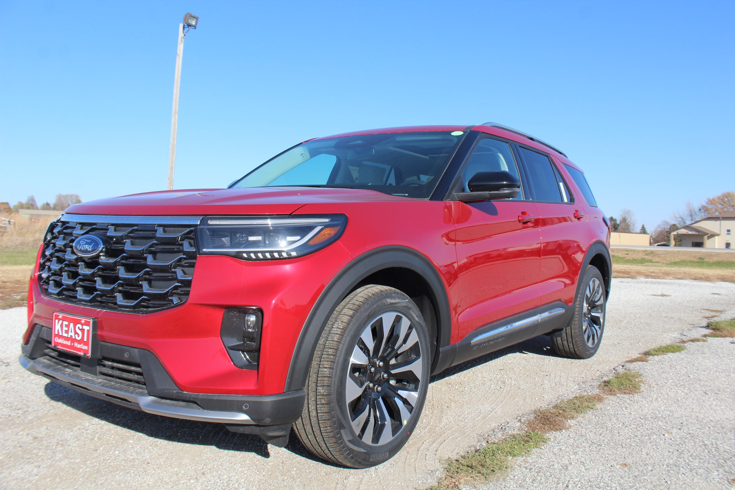 2026 Ford Explorer Platinum's photo