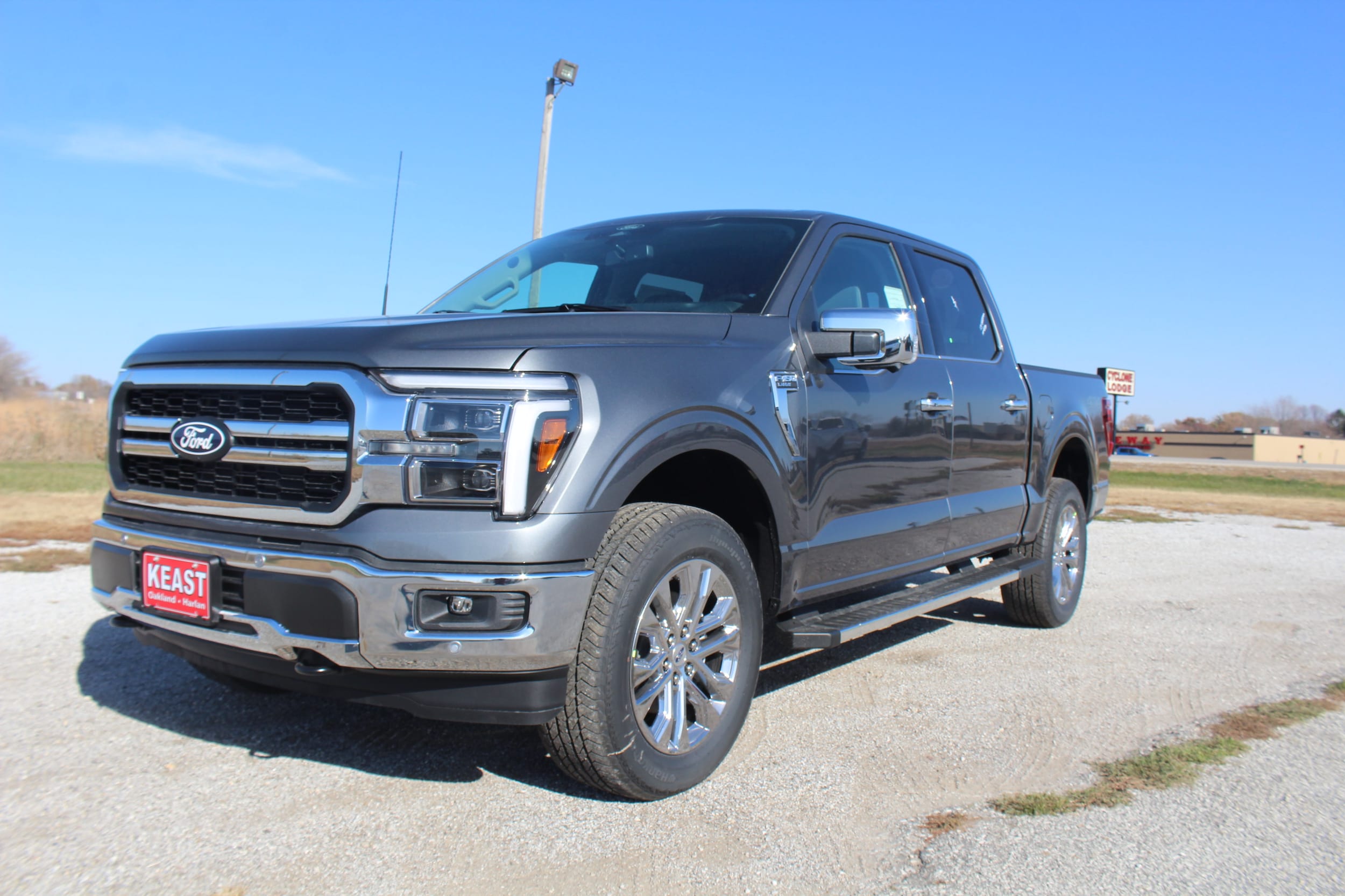 2025 Ford F-150 Lariat's photo