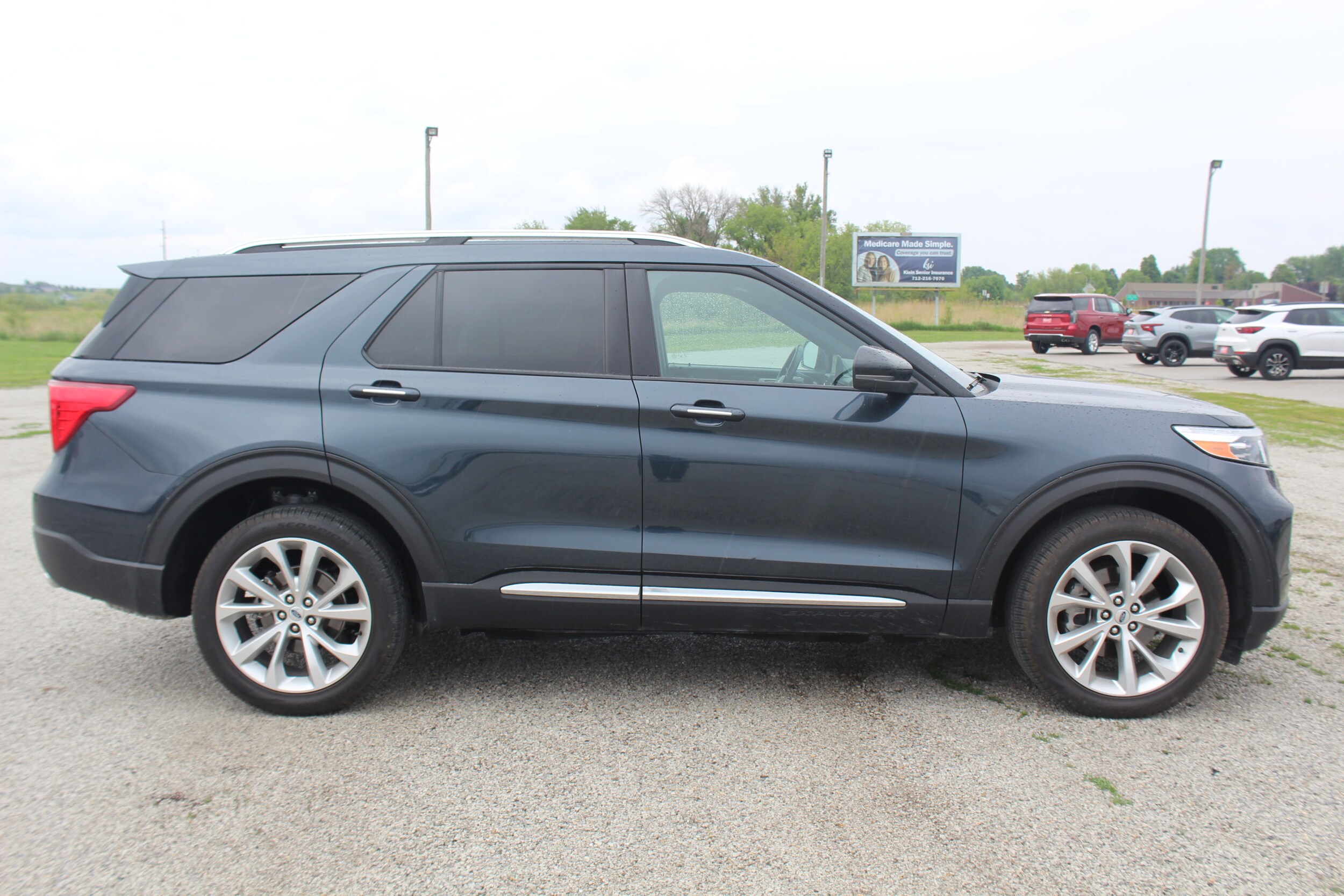 2023 Ford Explorer Platinum photo 4