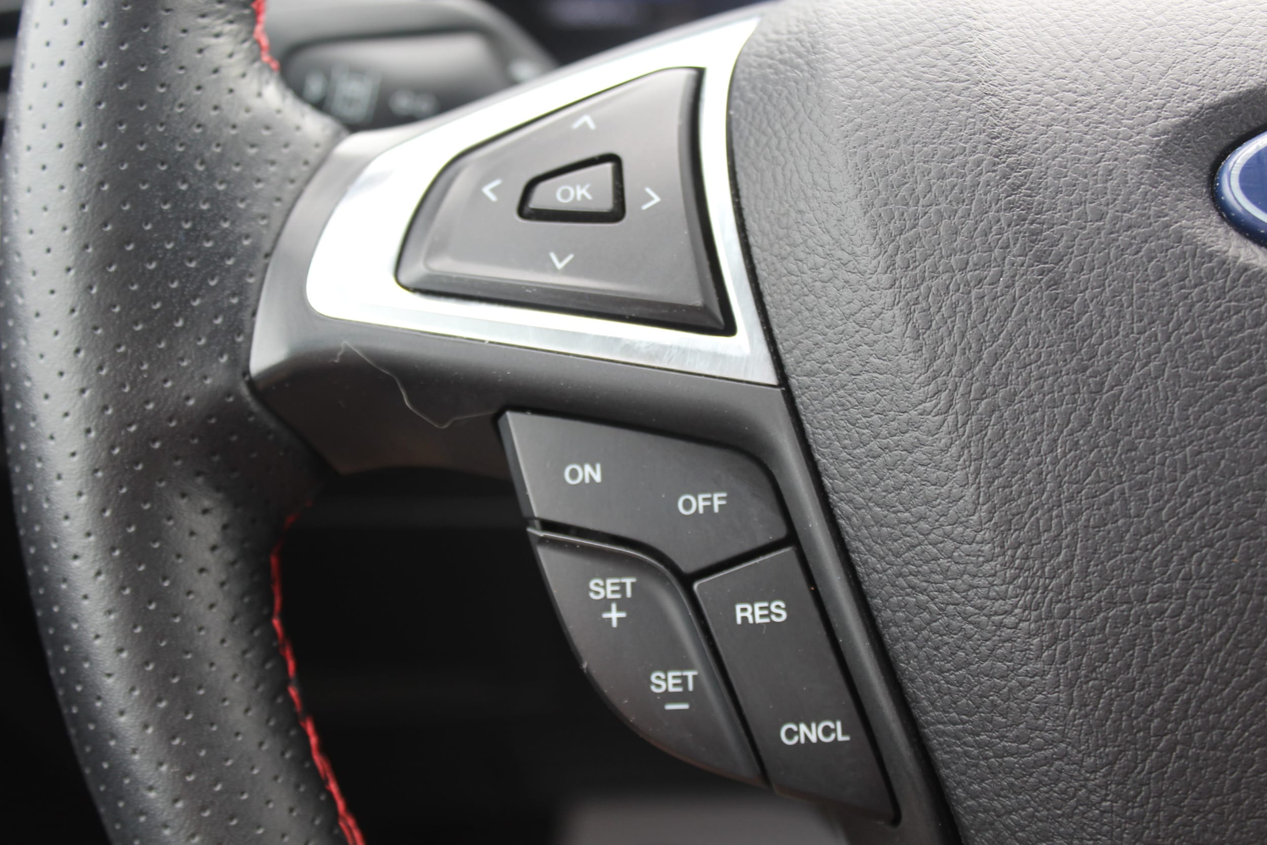 2024 Ford Edge ST-Line - Photo 10