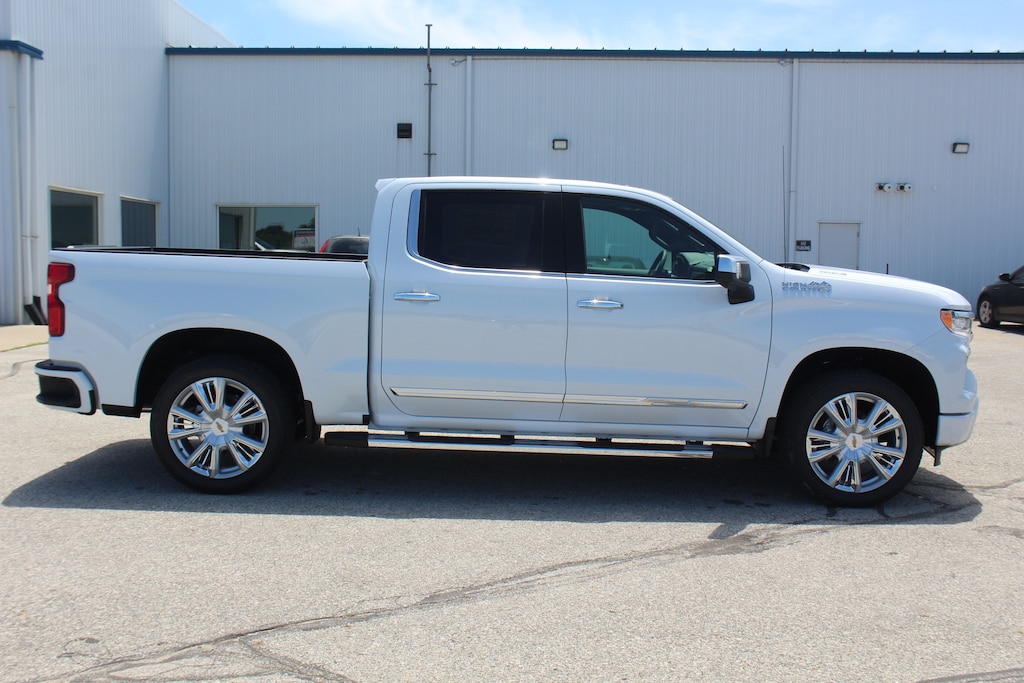 New 2026 Chevrolet Silverado 1500 High Country Truck