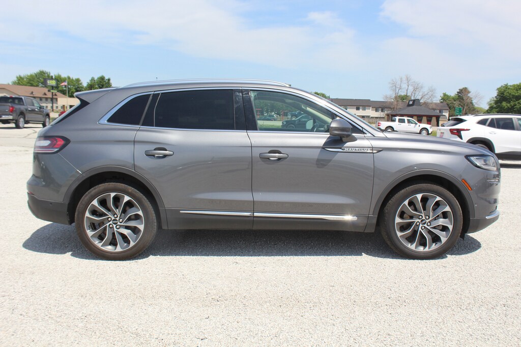 Used 2023 Lincoln Nautilus Reserve