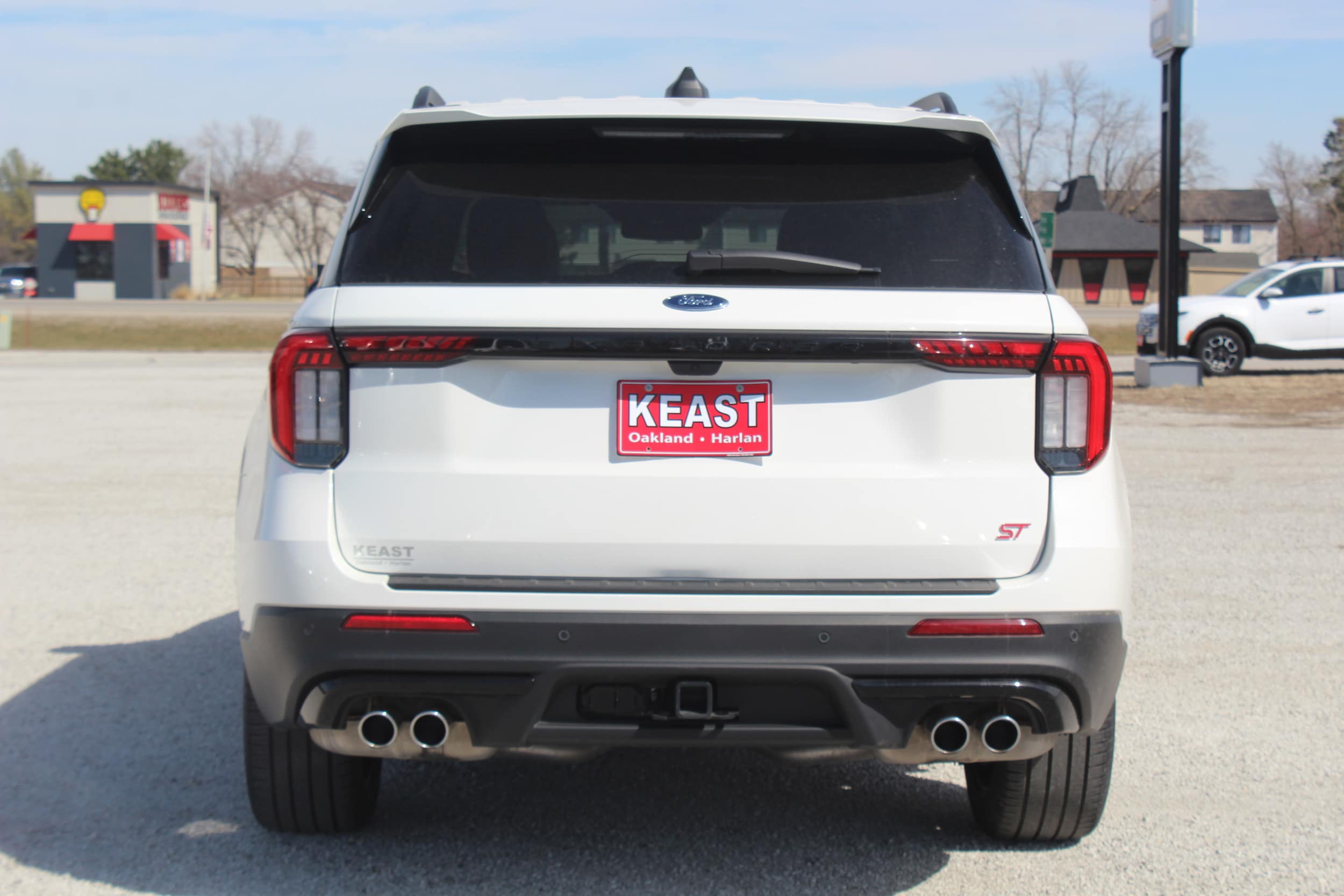 2025 Ford Explorer ST - Photo 6