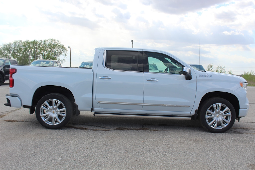 New 2026 Chevrolet Silverado 1500 High Country Truck
