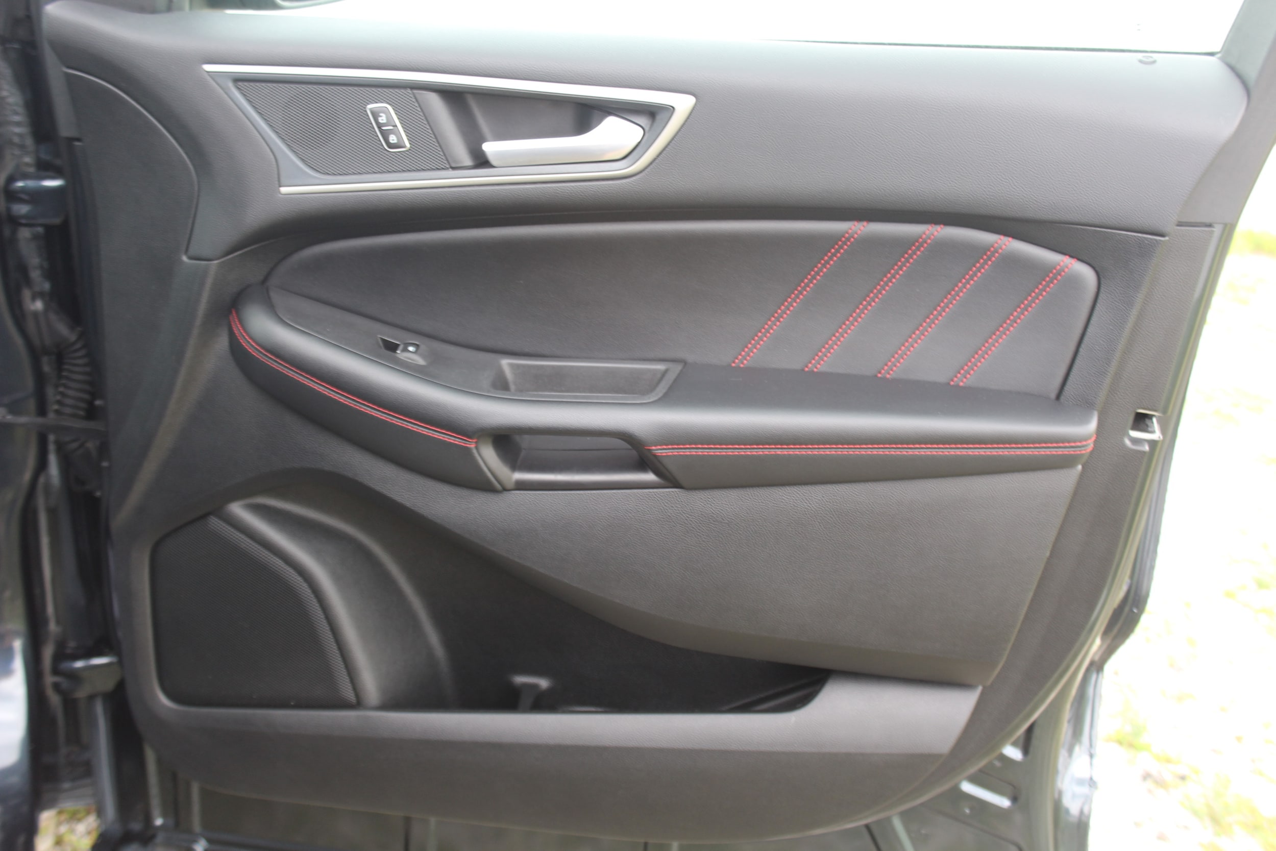 2024 Ford Edge ST-Line - Photo 25