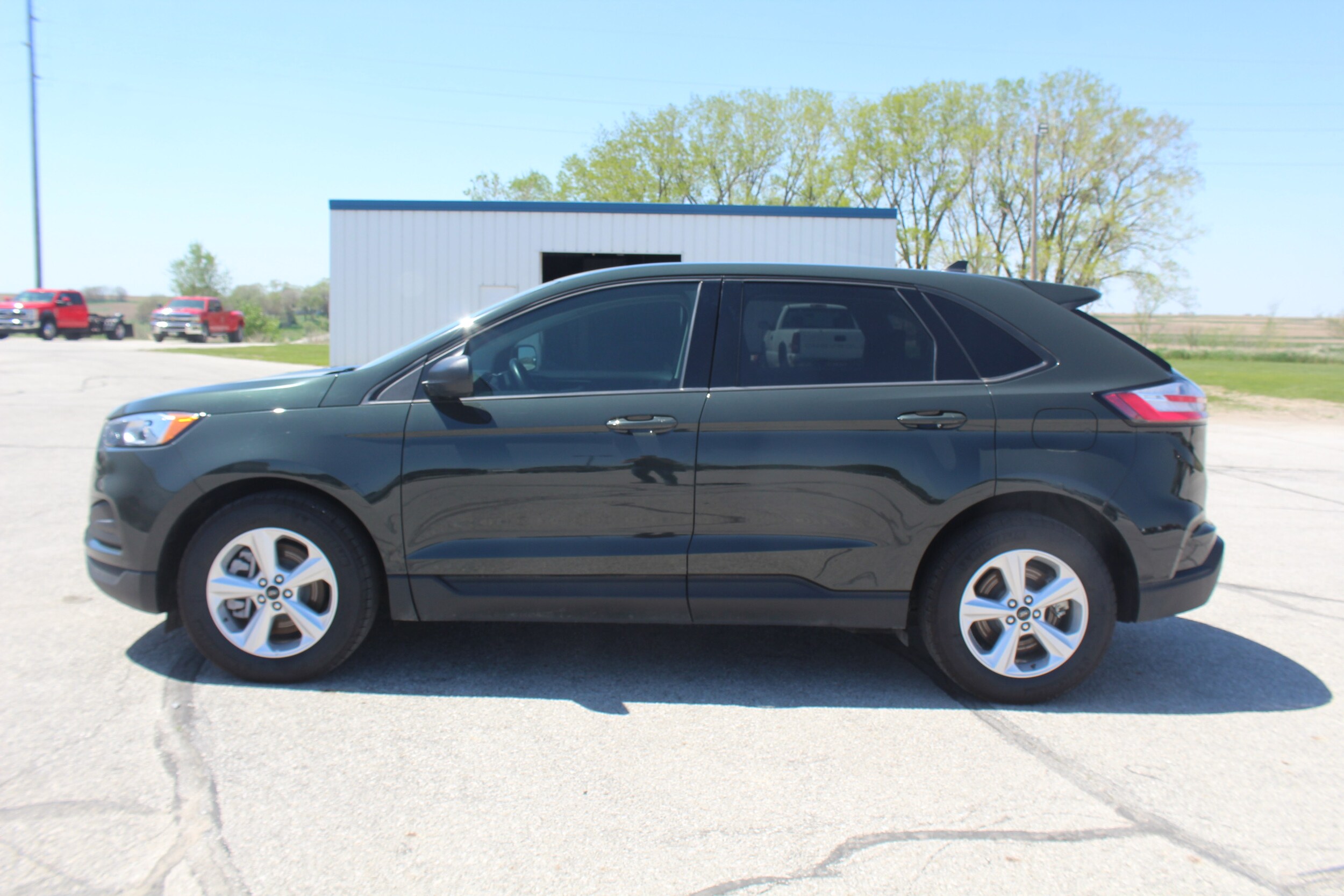 2024 Ford Edge SE photo 2