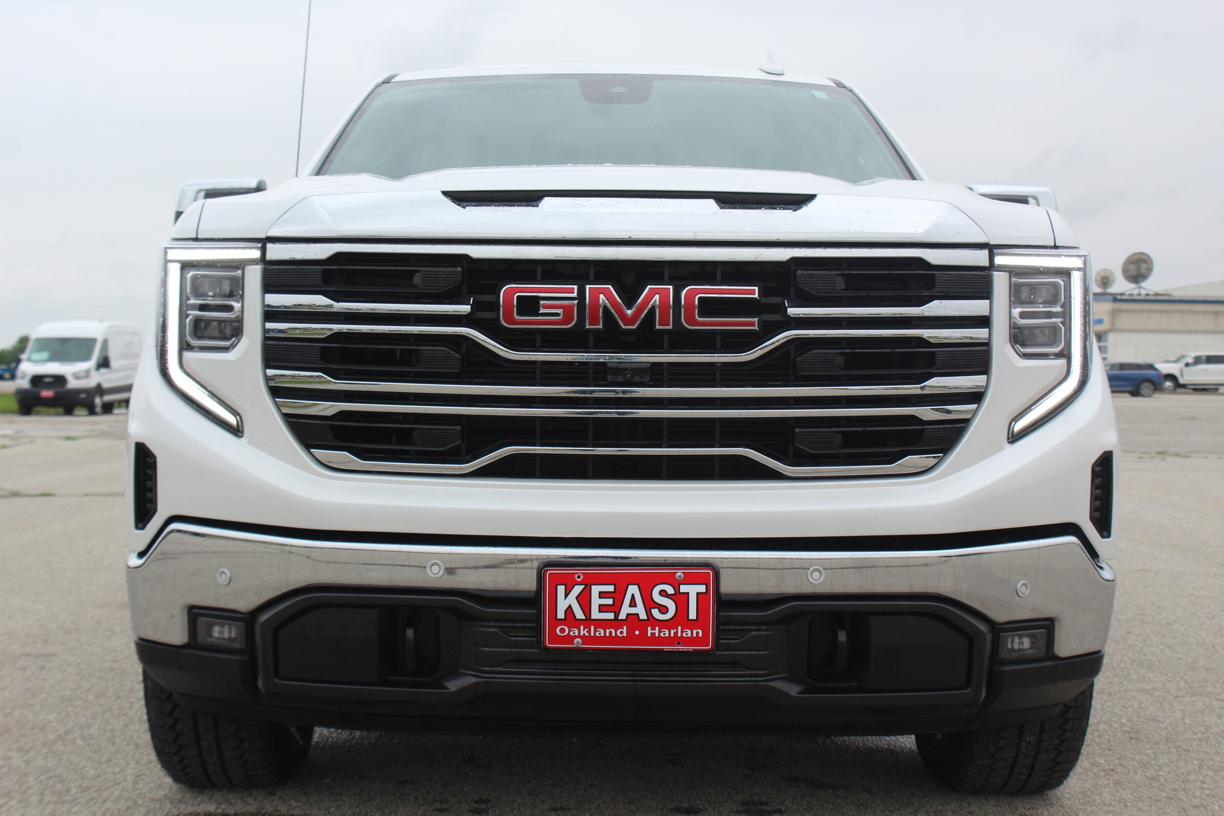 2025 Gmc Sierra 1500 SLT photo 2