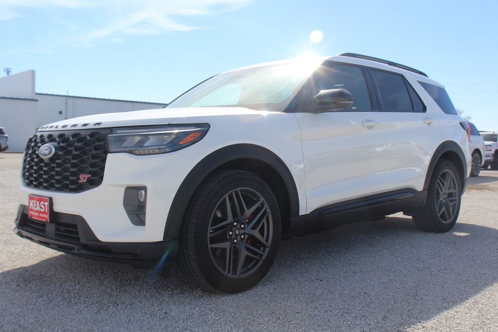Used 2025 Ford Explorer ST