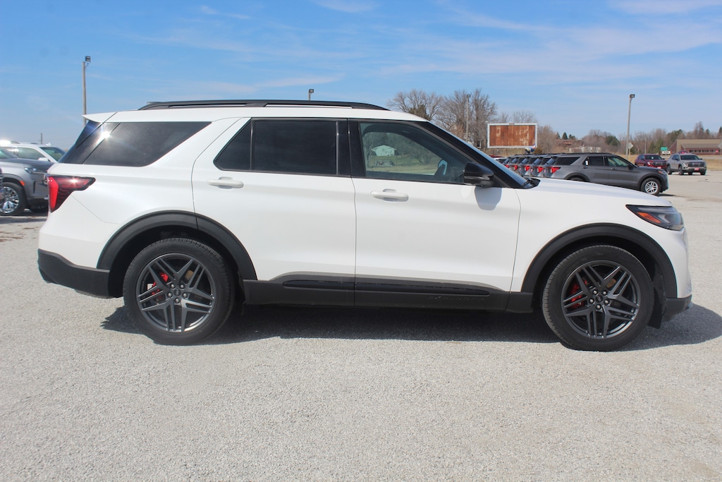 Used 2025 Ford Explorer ST