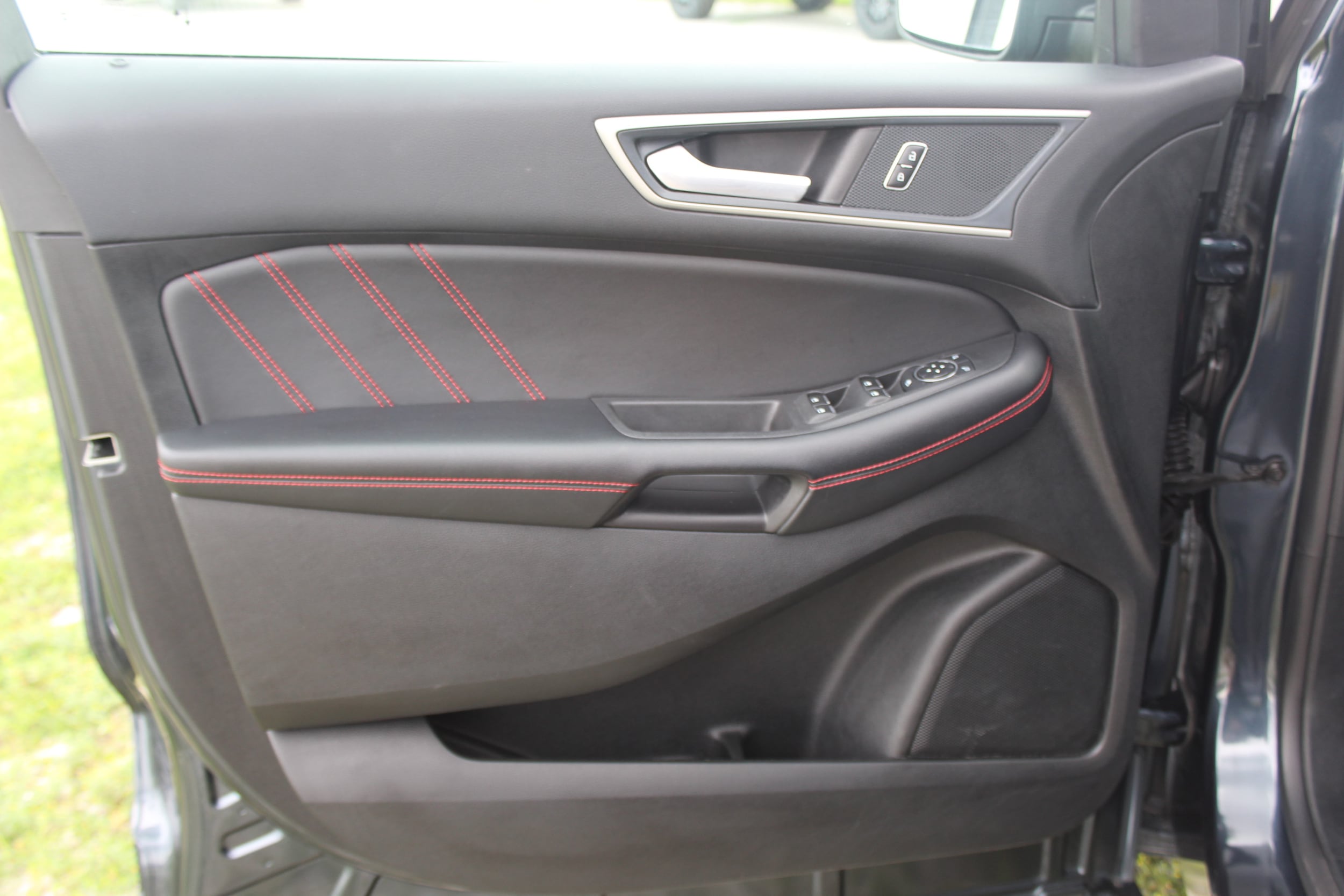 2024 Ford Edge ST-Line - Photo 17