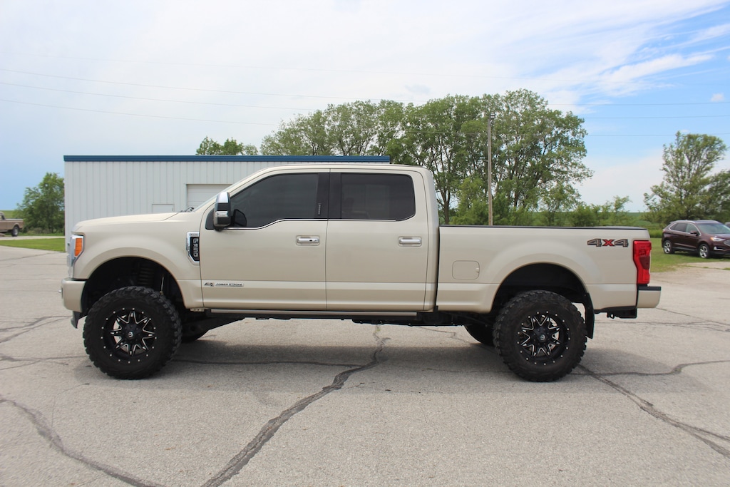 Used 2017 Ford Super Duty F-350 SRW Platinum
