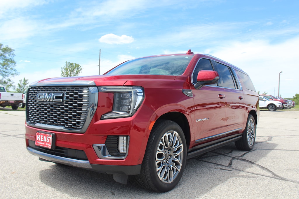 Used 2023 GMC Yukon XL Denali Ultimate SUV
