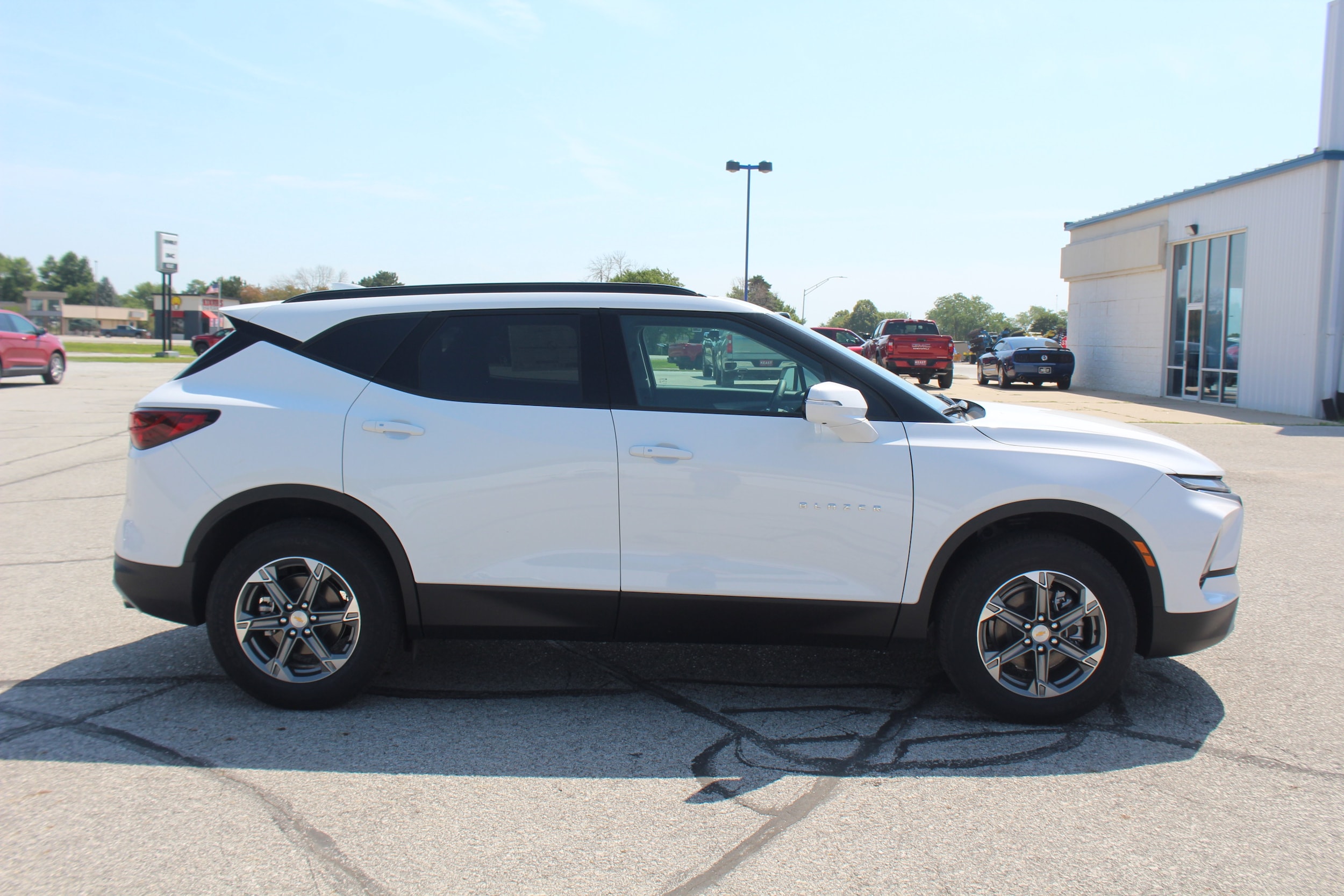 2026 Chevrolet Blazer 3LT - Photo 4