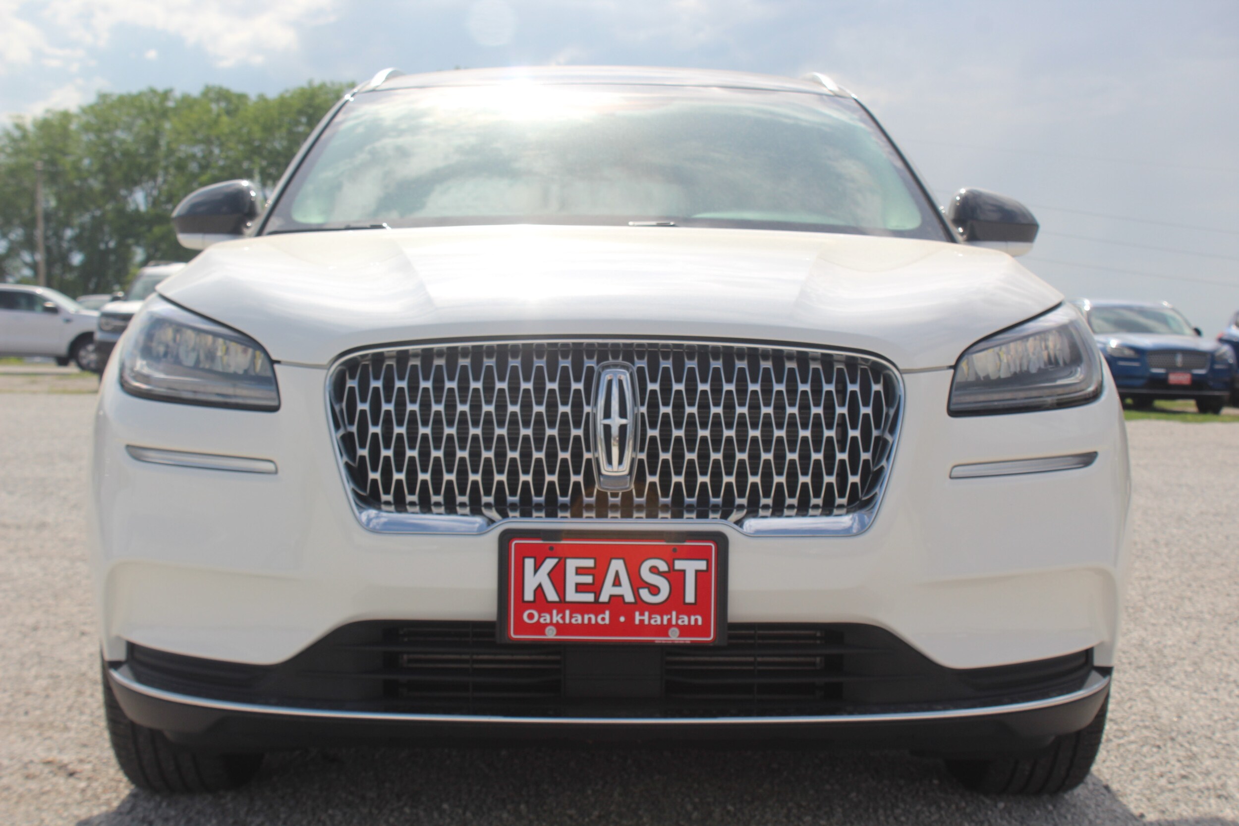 2022 Lincoln Corsair Standard photo 2