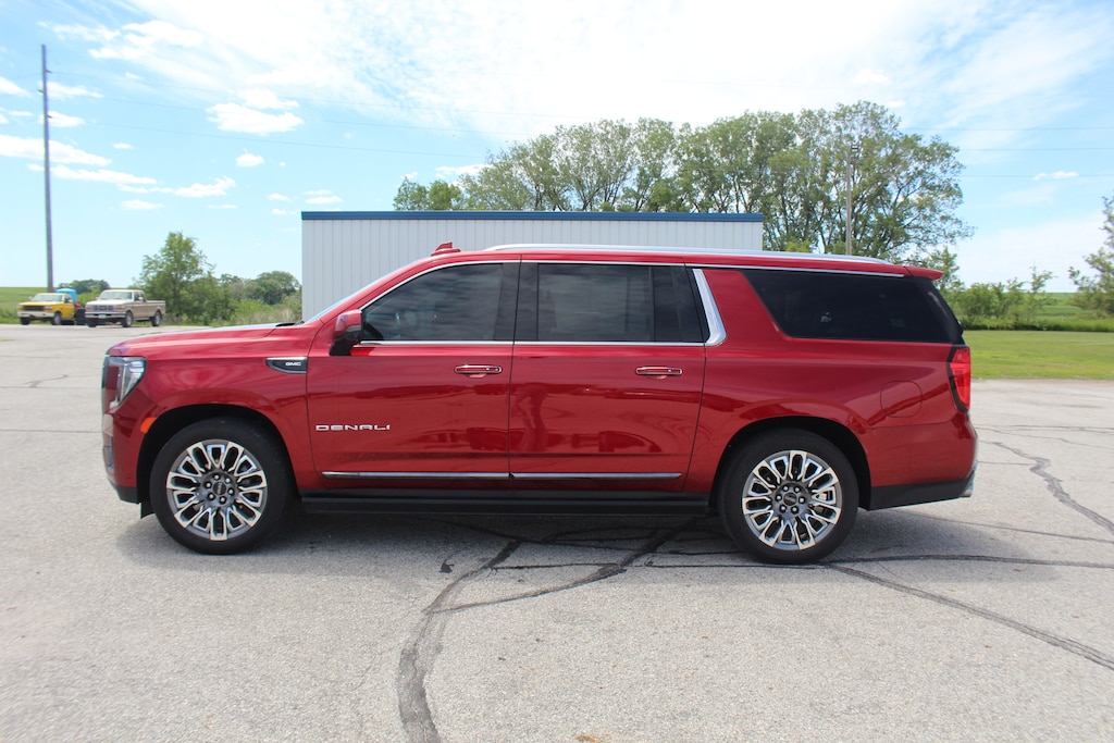 Used 2023 GMC Yukon XL Denali Ultimate SUV