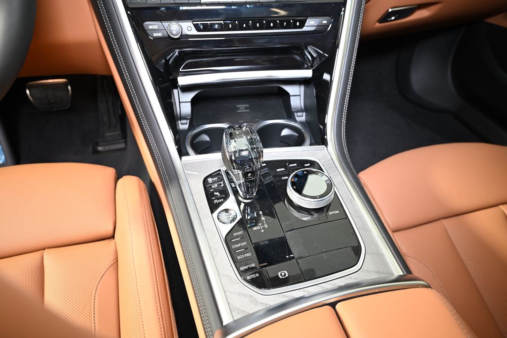 2026 BMW 8 Series 840i - Photo 19