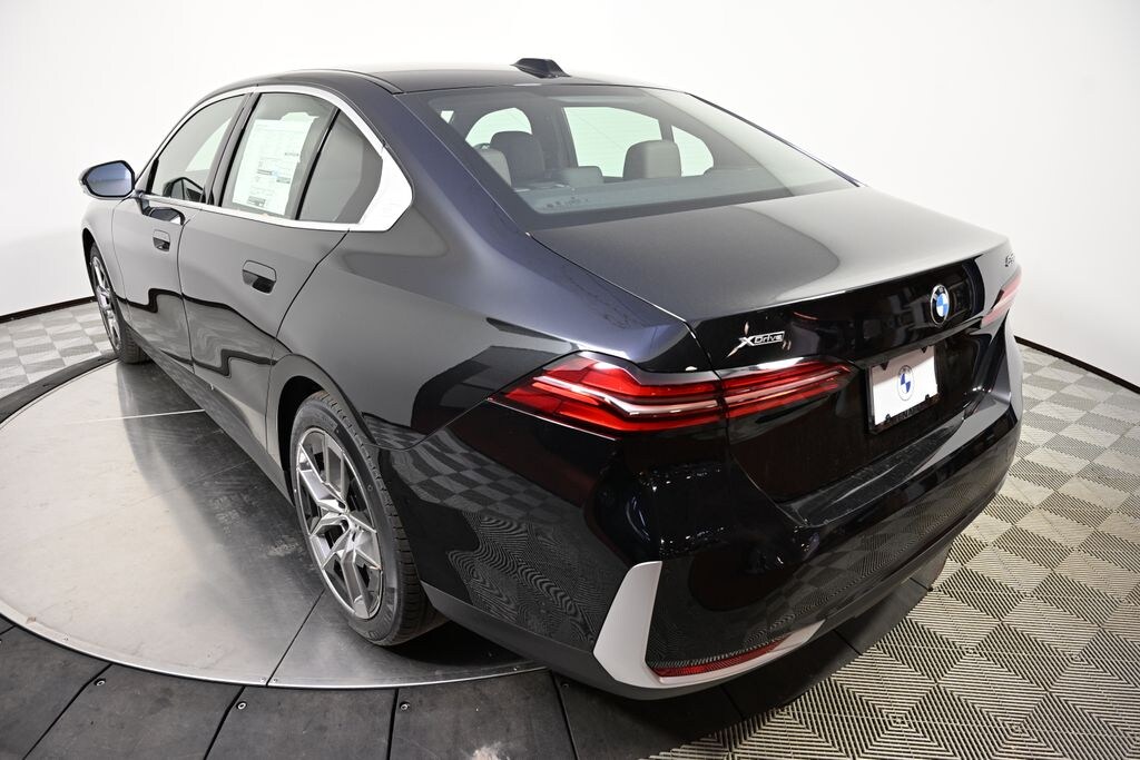 New 2027 BMW 530i xDrive Sedan