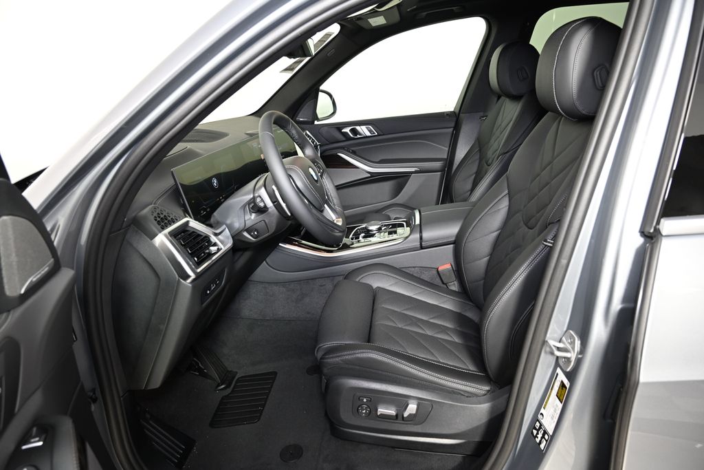2026 BMW X5 40i - Photo 14