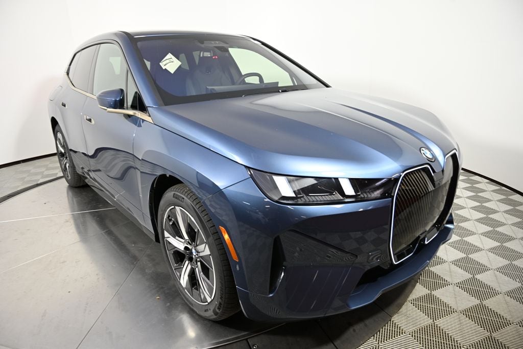 2026 BMW iX 45 - Photo 7