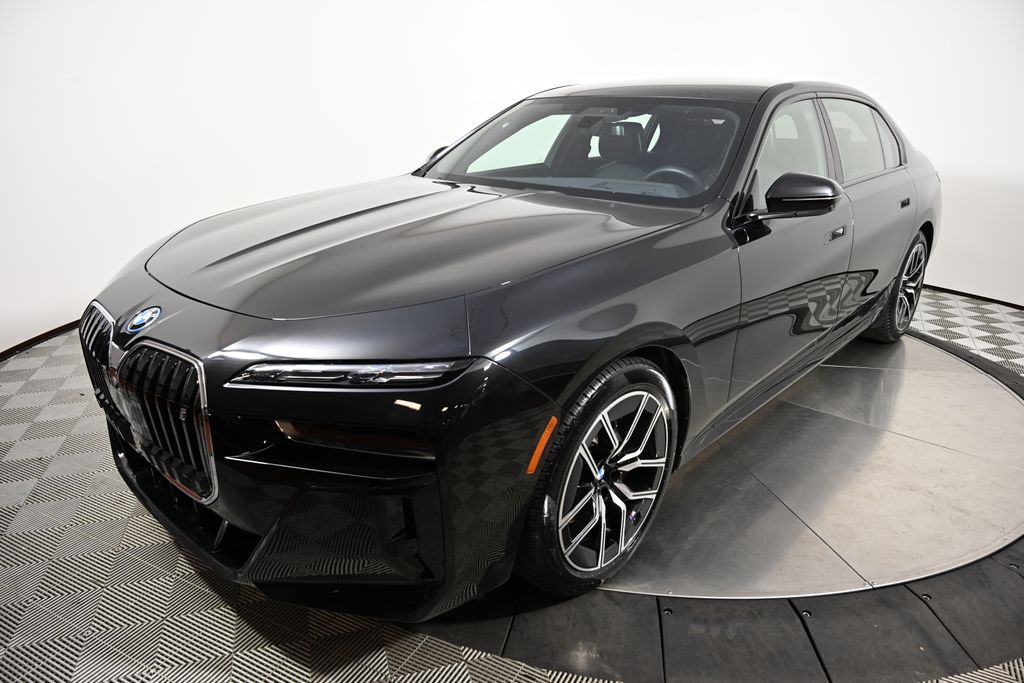 2023 BMW i7 xDrive60's photo