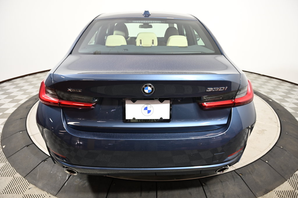 New 2026 BMW 330i xDrive Sedan