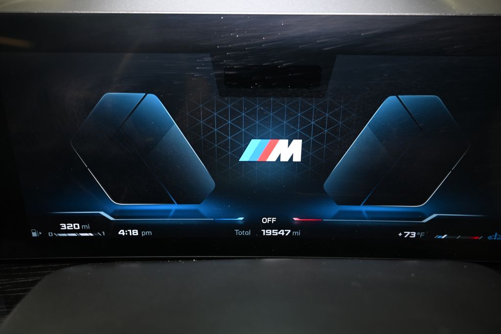 2025 BMW X5 M60i - Photo 27