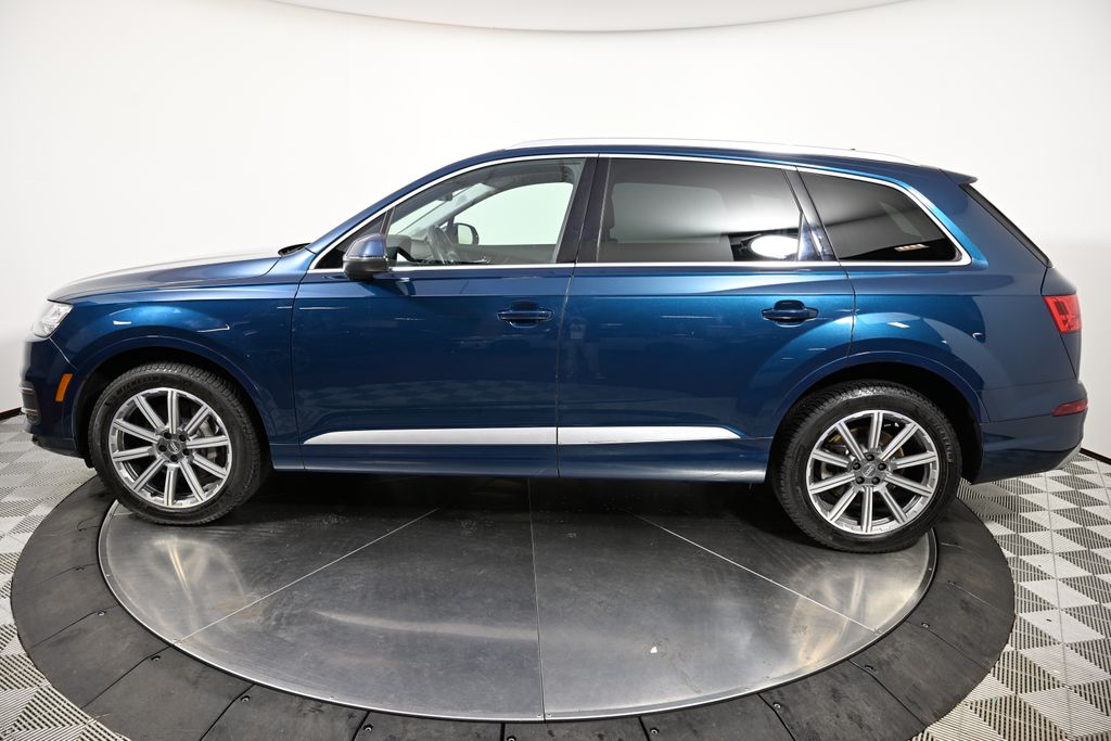 Used 2018 Audi Q7 Premium Plus with VIN WA1LAAF72JD022610 for sale in Tenafly, NJ