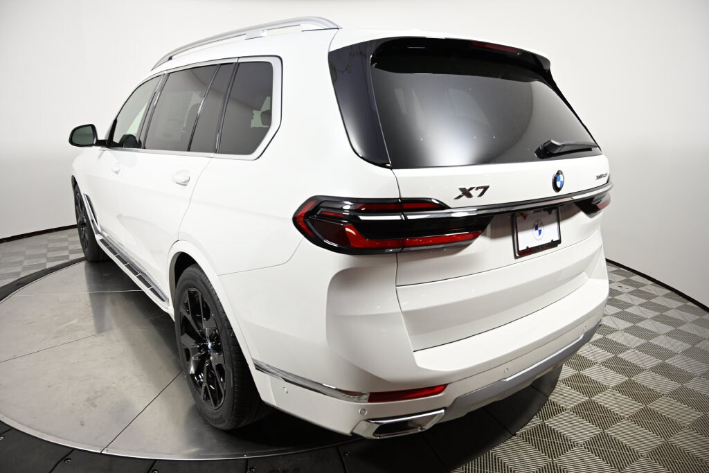New 2027 BMW X7 xDrive40i SUV