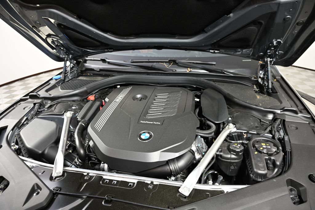 2026 BMW 8 Series 840i - Photo 25