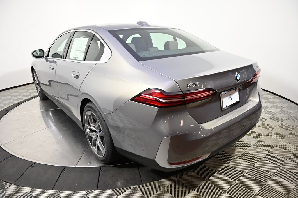 New 2027 BMW 530i xDrive Sedan