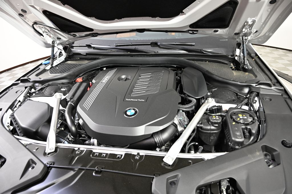 2026 BMW 8 Series 840i - Photo 25